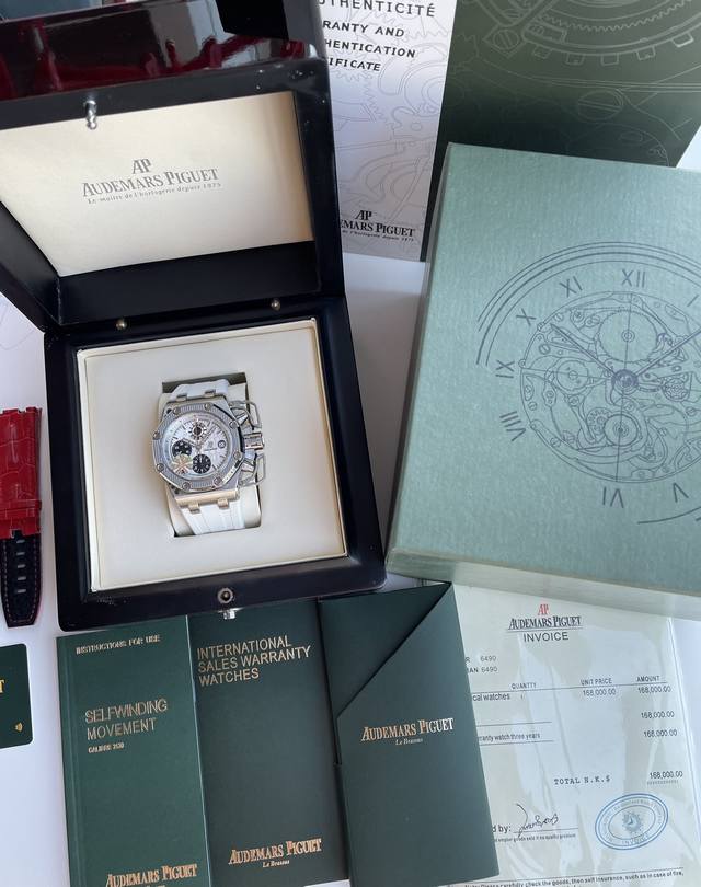 爱彼 皇家橡树离岸型Survivor限量版 全球限量1000只 上市就被秒杀抢购一空 戴上它 就是正品 自动上链计时机芯 316精钢鑫表壳 蓝宝石水晶玻璃镜面