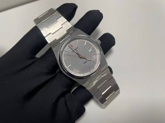 T-Assic 系列 超级玩家X 316L精钢表壳 石英机芯 男表 T137.410.11.031 大陆公 Rmb 表壳材质 拉丝不锈钢 表壳直径 40 Mm