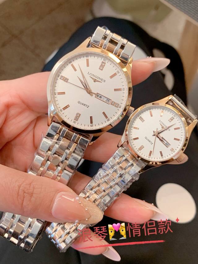 白 金270钢带+20 浪 琴情侣对表 原装石英机芯 316L精钢表壳 矿物质玻璃镜面 316L精钢表带 直径男40Mm女30Mm厚8Mm如果今天的阳光停止了它