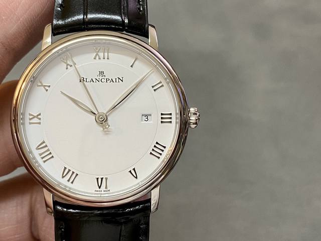 Tw宝珀6651-1127-55B搪瓷白 柳叶针 罗马刻度 简洁明快 黑色胎牛皮表带 柔软舒适 犹如腕间绅士 经典非凡[表壳]口径40Mmx8.7Mm 表肩和表