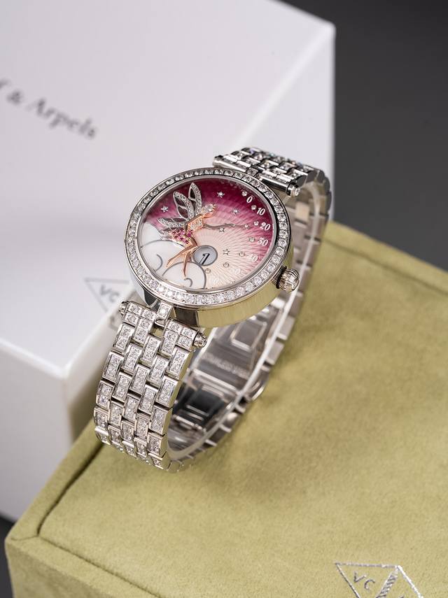 梵克雅宝 新款Lady F Erie腕表象征喜悦与希望的仙子和芭蕾舞者 在Van Cleef & Arpels梵克雅宝中有着源远流长的历史 这些经典的女性形象姿