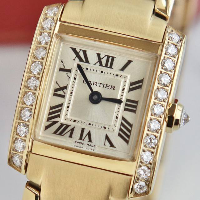 卡地亚 最新推出 年全网最新第2代Tank Francaise法国坦克真钻女士腕表 表壳镶嵌22颗2.1超大钻石 约0.7克拉 配国检机构检测证书 一物一证一表