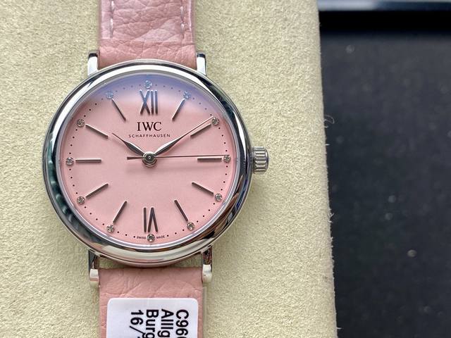 钻版重磅来袭 入行以来最牛硬货 渠道出口订单 原封 缺个经销商印章就是 最受奥斯卡女明星欢迎腕表之一 大名鼎鼎Iwc万国女柏涛菲诺 尺寸34Mm 自动机械腕表终
