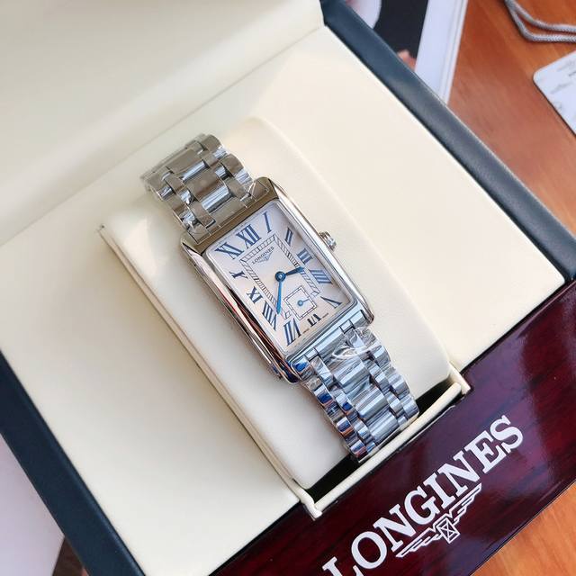 台湾厂 独家首发 渠道货 支持任意 林志玲同款 浪琴表黛绰维纳钢带系列 23 X 37Mm 石英女士腕表 原装机芯L176石英机芯 市面上仿货很多 请认准独家货