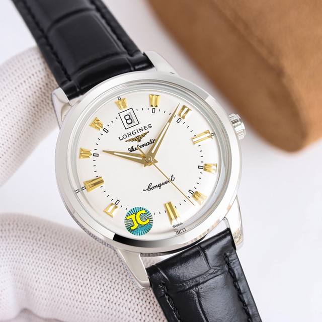 2025全新爆款 浪琴新的经典复刻系列 这款腕表以浪琴1959年推出的康卡斯系列作品为设计灵感 在保留现代佩戴需求的同时 最大程度上还原了1959年原款腕表的设