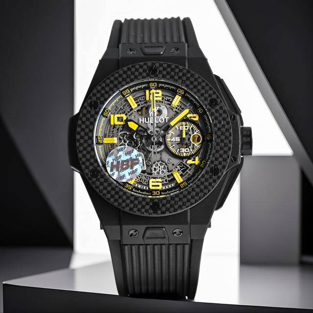 Hbf 恒宝 Hublot A42 宇舶 表年度最佳作品 Blg Bang系列401.Oq.0123.Vr碳纤维表圈 复合材质表圈的层次结构 仅限独特魅力序列号