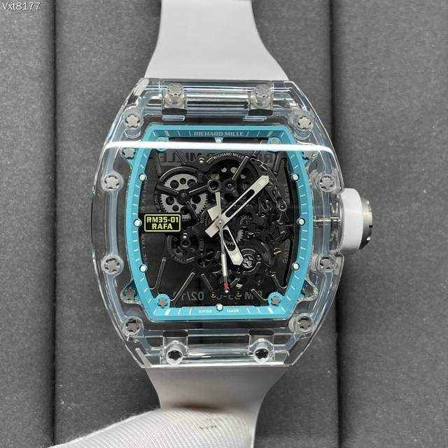 理查德米勒Rm35-01来自Aet公司改装隐藏版升级水晶玻璃系列 1:独家研发原装一体机 每个机芯有独立编码 2:全套表壳采用水晶玻璃材料 晶莹剔透 硬度较高