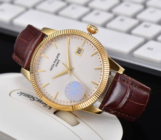 p白 金 2620年百达翡丽隆重推出最新复古典藏花壳大花系列男士腕表 原装瑞机雕花壳套 搭载2813白雕花机芯 矿物质耐磨玻璃镜面 搭载进口8215机芯 采用蓝