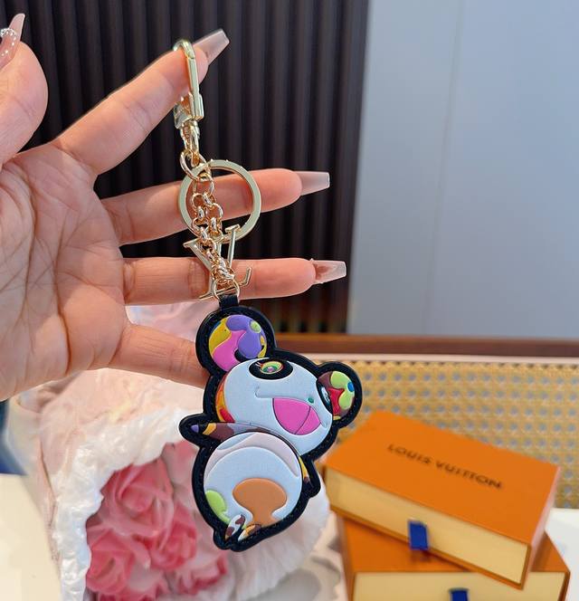 Donkey's New Louis Vuitton X Takashi Murakami Joint Model Cartoon Letter Design