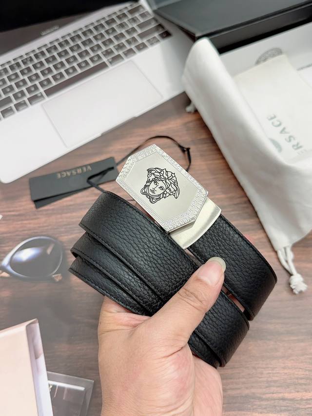 Versace This 3.5Cm Belt Is Made Of Soft Cowhide Leather In Italy