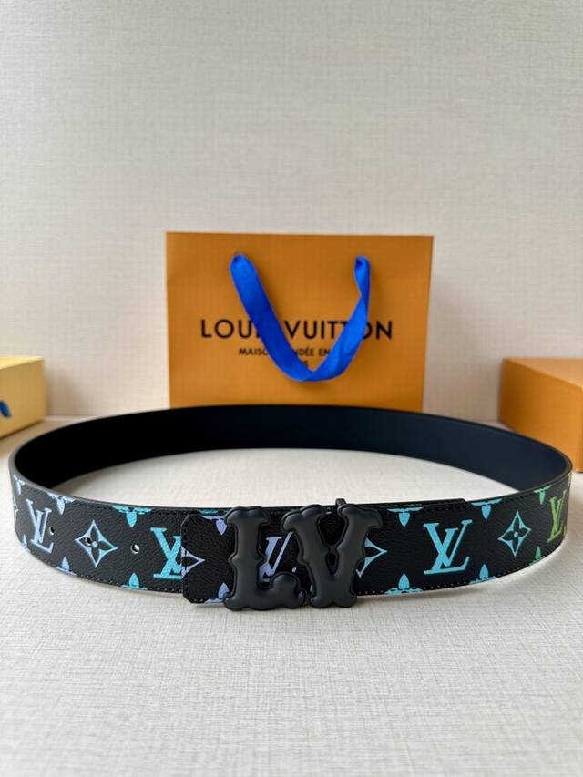 Special Lv Initiales 40Mm Double-Sided Belt Renewed Iconic Design With Classic C