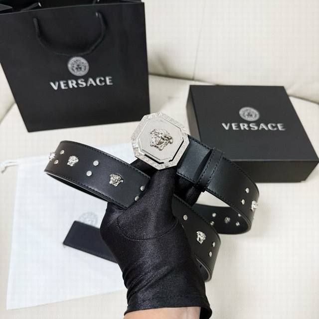 Special Versace Width 4.0Cm New Smooth Belt Decorated With Round Rivets And Medu