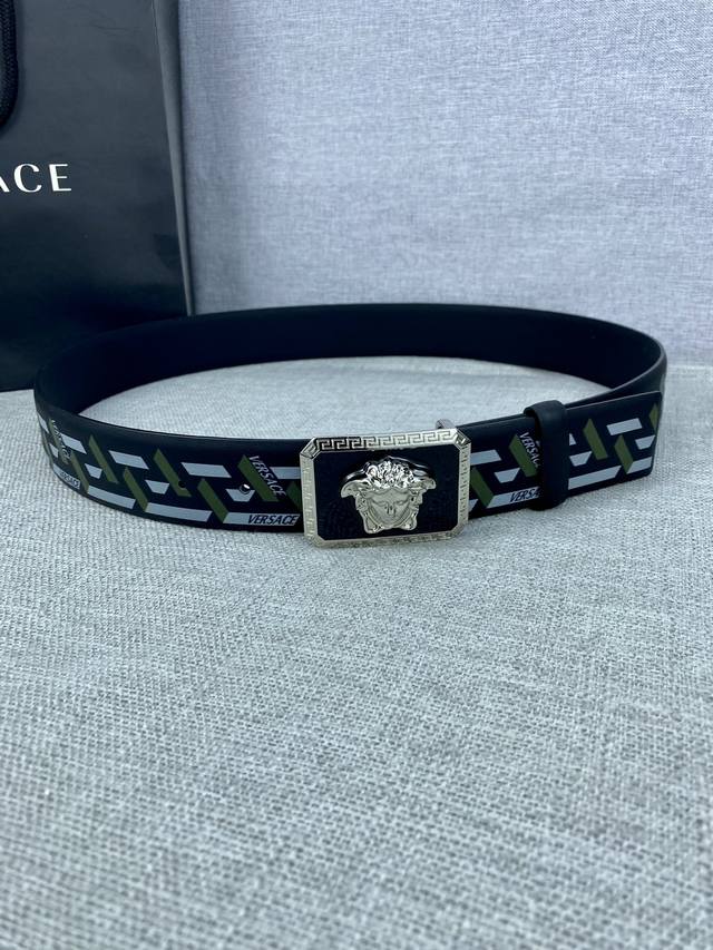 Width 4.0Cm Versace This Palazzo Belt Is Made Of Cowhide Leather And Decorated W
