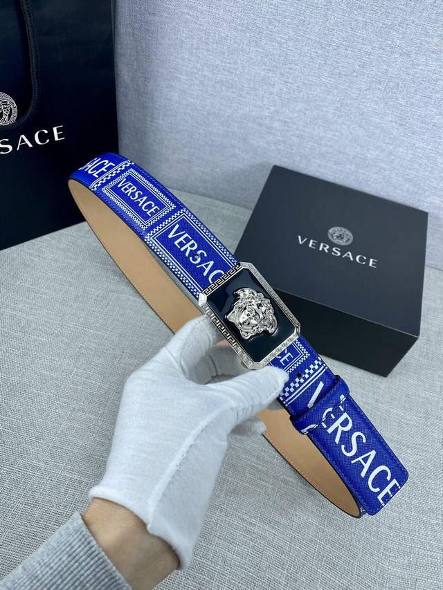 Width 4.0Cm Versace This Palazzo Belt Is Made Of Cowhide Leather And Decorated W