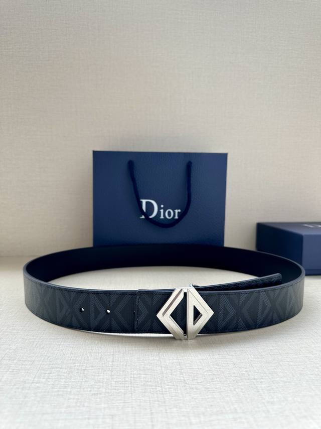 Width 4.0Cm This Belt Buckle Features The New Cd Diamond Logo And Is Carefully C