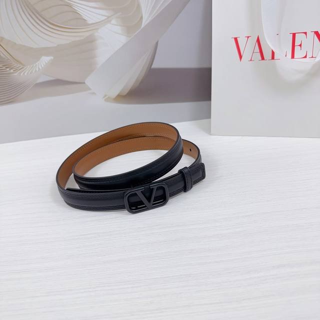 cm Valentino Belt Double-Sided Top Layer Cowhide Leather Length. 75.80.85.90.