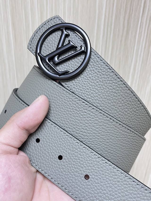 4.0 New Double-Sided Imported Calfskin For This Season, Can Be Used On Both S