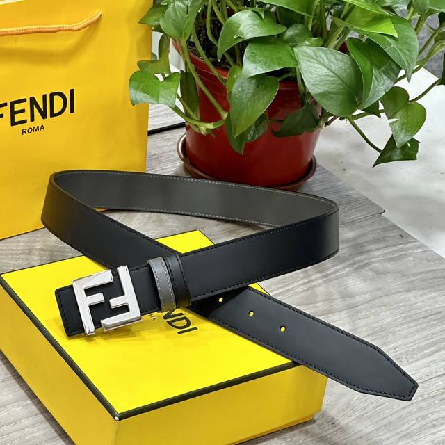 Burberry 2025 summer new short-sleeved T-shirt! Customized exclusive pure cotton