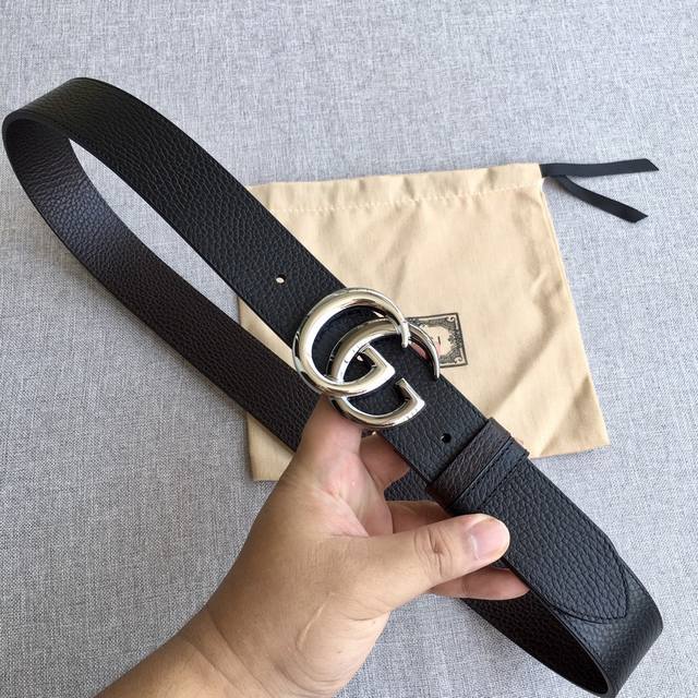 Loe*We 2025 Spring and Summer new unisex short-sleeved T-shirts, Italian origina