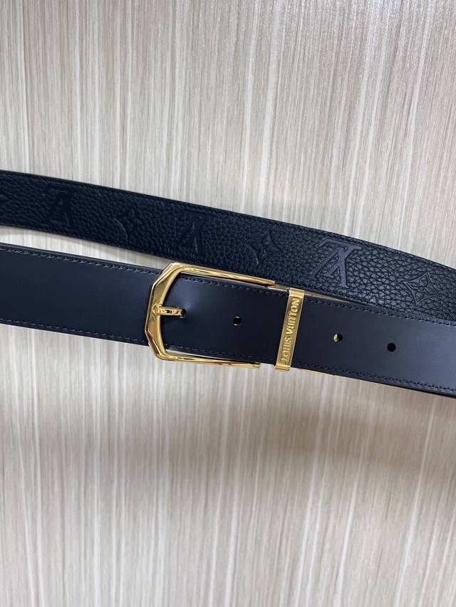 Gucc* Gucc's latest 2025 spring and summer series! Pajama sets for both men and