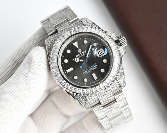 白金 土豪版！满钻游艇 Rolex劳力士满钻系列，耗时10个月改装满钻石男士款 搭载全自动机械机芯，精钢镶钻表壳 实心厚重钢带精选进口光彩闪耀钻 超强夜光 。