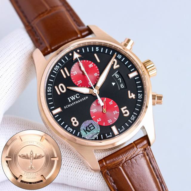 白壳 玫瑰金 Iwc万国喷火战机飞行员计时腕表，修正市面版本的所有不足。本厂拥有多项Iwc核心技术和积累了复刻经验，只为带来瑞士正品的极致体验！ 和原装一样加入