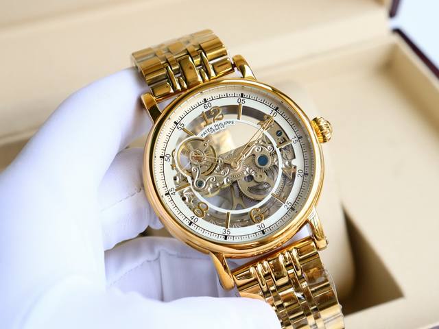 男人挚爱 多功能腕表 最新 ：百达翡丽最佳设计独家首发 类型 ：精品男士腕表 表带 ：真牛皮表带 机芯 ：高端全自动机械机芯 镜面 ：矿物质强化玻璃 更高清 品