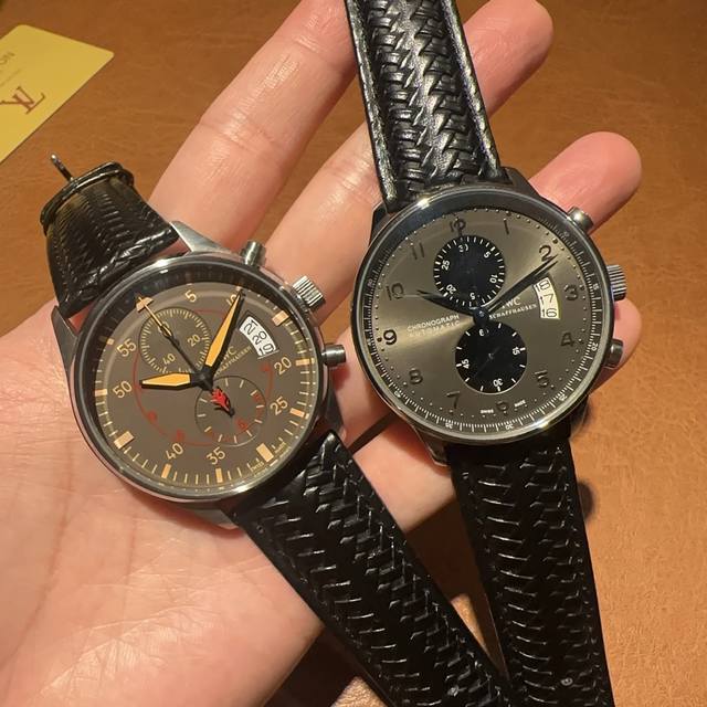 Iwc Iwc Iwc Iwc万国尺寸：44Mm ，厚度：14Mm热销纪录保持款，超容易搭配衣服颜色多多，带子高档舒适，出门必备款，帅！