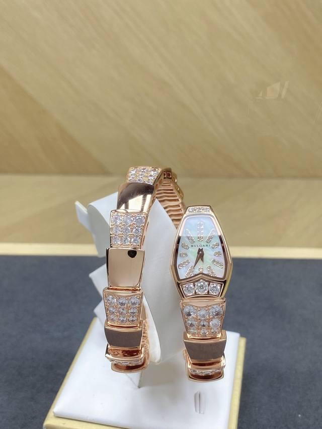 宝格丽 间钻玫瑰金两圈蛇