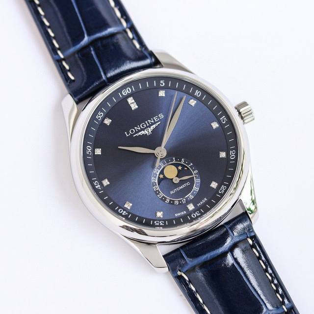 Longines浪琴名匠月相40Mm腕表，Lm1 搭载L899.5一体机芯 所有功能同步原装 三大市场唯一』：真一体机 摆轮板镂空对版最新L899.5机芯 自动