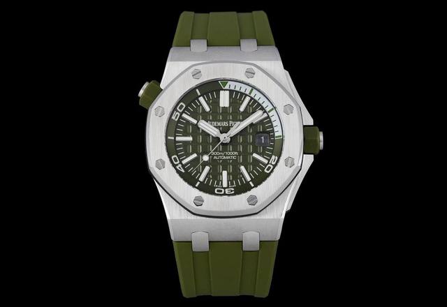 爱彼A家橡树离岸型系列 315710 可配钢带， 1.超强表壳Cnc打磨，呈现最细腻的拉丝纹，扫描表壳细节和倒角打磨，把爱彼特有的八角型表圈线条表达的淋漓尽致；