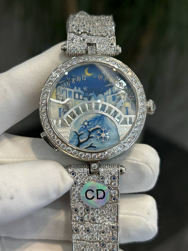 Van Cleef & Arpels 梵克雅宝诗意复杂功能系列Vcaro8U300 纯手工镶钻瑞士石英机芯