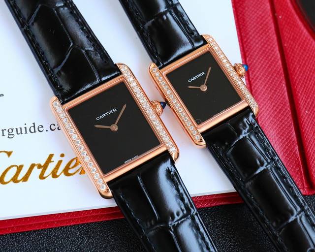 台湾厂卡地亚 Tank Must超神巨作 火爆来袭 尺寸：中33.7*25.5Mm 小29.5*22Mm 1.台湾工厂P代用级表盘搭配瑞士石英751机芯！ 2.