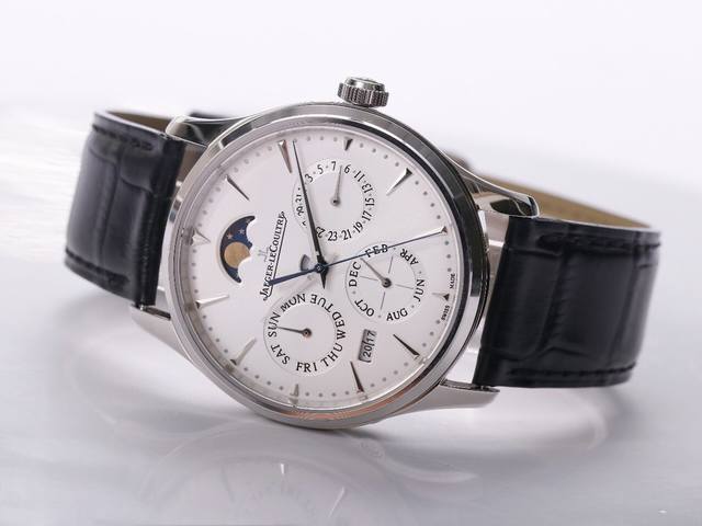 复刻界的又一历史时刻，名表三大复杂功能之一的“万年历”研发成功！V9积家大师万年历自动机械表 官方型号：白面130842J，黑面1308470，金面130 ，灰