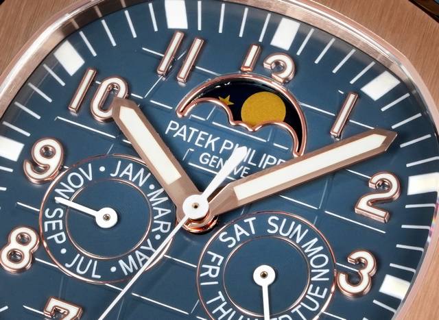 V2升级版！机芯功能与官网一致！ 雷王百达翡丽5261R-001最新款笑脸手雷男女通用！ 百达翡丽Aquanaut系列推出首款新增便捷实用的复杂功能腕表5261