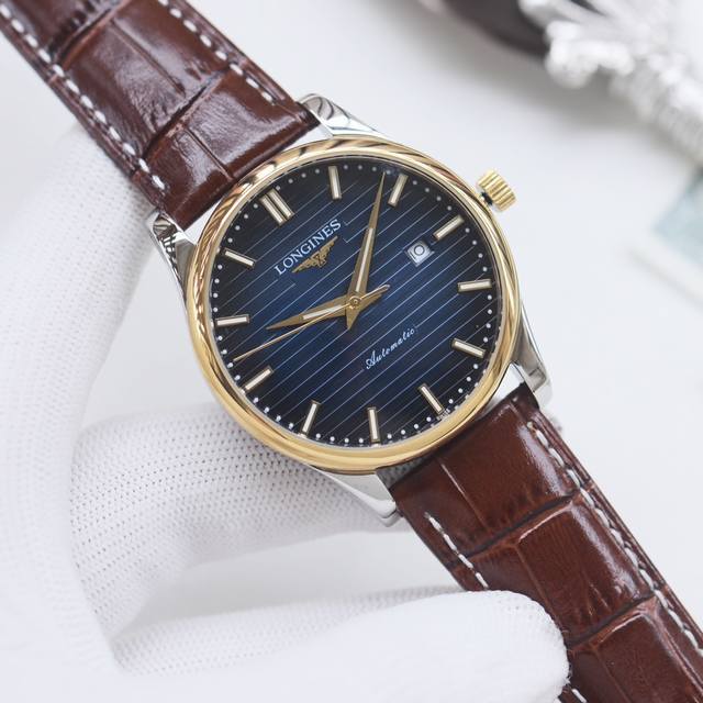 白 金 品牌：浪琴-Longines 类型：男士腕表 壳套：顶级版316精钢L 表带：进口小牛皮表带 316L精钢表带 机芯：全自动机械机芯 镜面：矿物质防刮镜