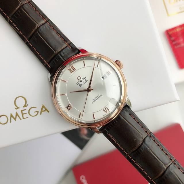 碟飞系列男士腕表 休闲简洁 经典爆款 继Gd出品去年碟飞系列停产后，该厂坚持不懈秉承以更优更亲民的理念，耗费近一年之久，严控筛选出各配件优质供应商，得益于某工厂