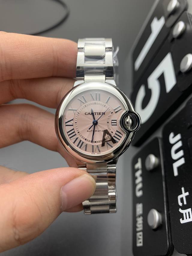 Af现货 卡地亚蓝气球33Mm表盘，原装瑞士进口Eta2671机芯，机械相对于石英成本上高出不知道多少倍，利润也不如石英但是出于情怀，看到市场上各种版本，决心一