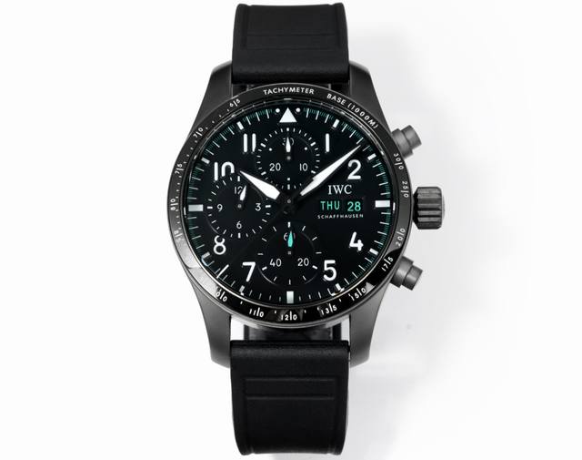 Tw Factory 新款独家研发，万国 Iwc Bj4飞行员系列！ 市场最新版本原版开模，精益求精。 ①腕表采用316精钢全新开模,尺寸为41Mm表带宽度为2