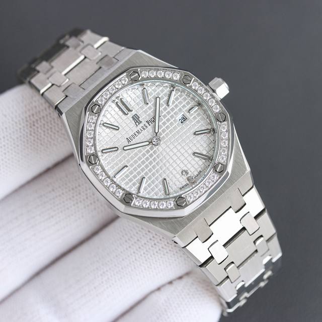 金银同价 Audemars Piguet爱彼 皇家橡树系列67651Or女士石英腕表～闪耀登场！女神百搭款，闪闪惹人爱！ 重金购入正品拆解开模，全程Cnc无死角