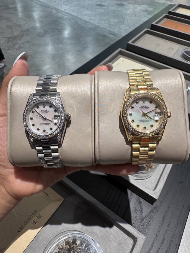 白 金420劳力士 日志 系列经典女款 实芯钢带-原装压扣 进口机芯 小红书火爆推荐 设计显出独特高贵优雅女神气质！316精钢表壳搭配施华洛世奇水晶钻石，纯手工