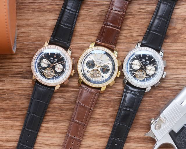 男人挚爱 多功能腕表 最新 ：百达翡丽最佳设计独家首发 类型 ：精品男士腕表 表带 ：真牛皮表带 机芯 ：全自动机械机芯 镜面 ：矿物质强化玻璃 更高清 品味高