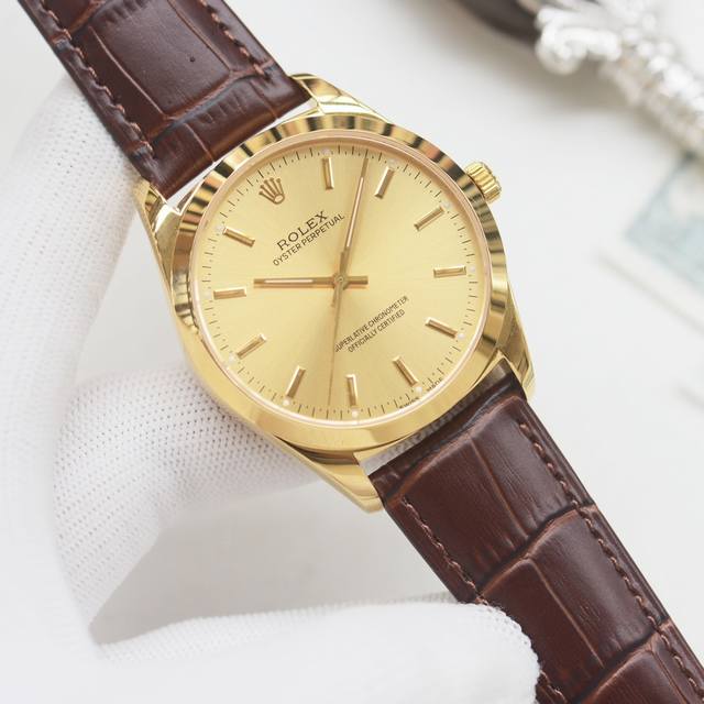 尊享价： 品牌：劳力士-Rolex 类型：男士腕表 壳套：顶级版316精钢L 表带：进口小牛皮 316精钢表带 机芯：日本进口西铁城机芯 镜面：矿物质防刮镜面玻