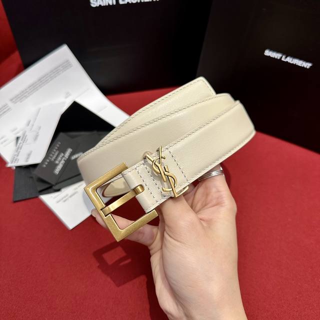 Authentic, real shot of large goods 2.0Mm 3.0Mm Since its birth, Yves Saint Laur