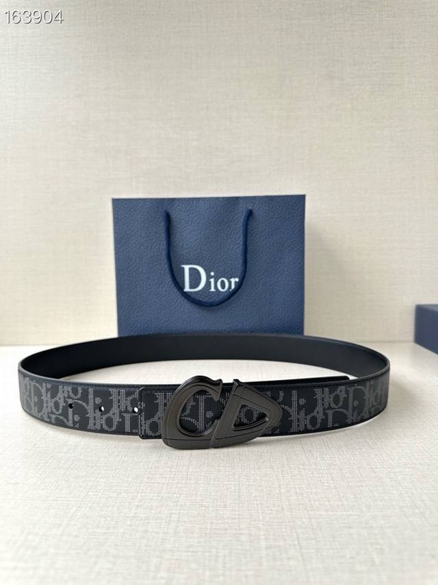 Width 3.5Cm New to the spring menswear collection, this Dior stainless steel bel