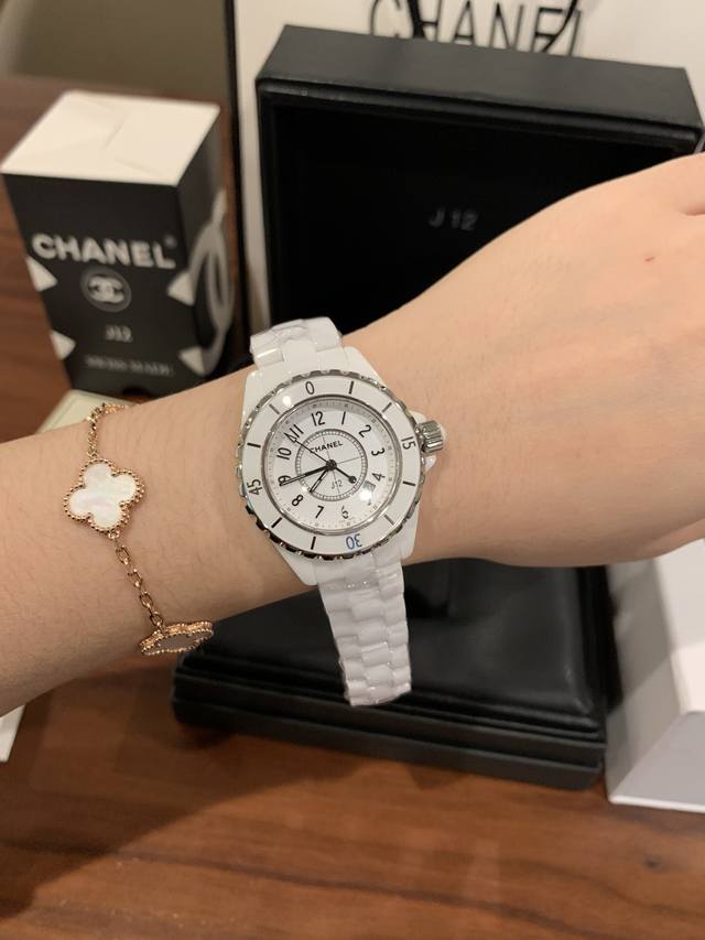 香奈儿J12 陶瓷表 瑞士石英机芯 蓝宝石玻璃