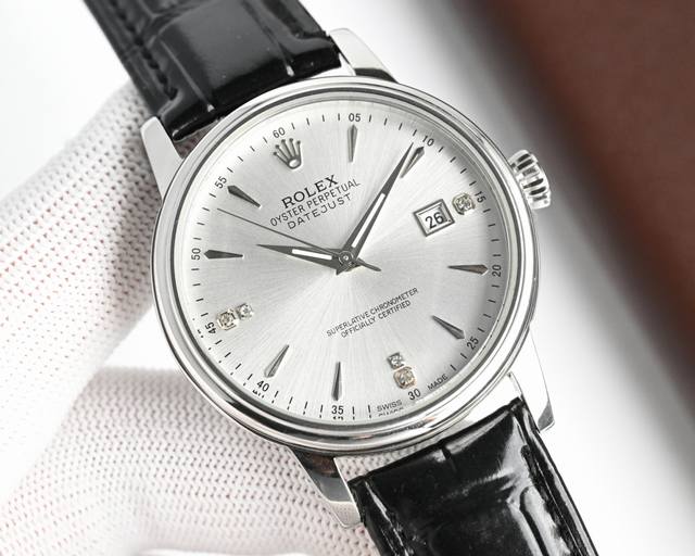 白 -金1040 最新2025爆款主推劳力士 Rolex 男士腕表 采用独特的表盘设计 搭配而来的是更高档奢华的劳力士， 初识劳力士必憧憬有朝一日能拥有它，戴上