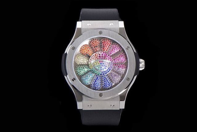 Hb 恒宝 宇博 独家首发太阳花经典融合系列村上隆腕表 507.Cx.9000.Rx.Tak21 限量典藏200枚Hb1 表壳：缎面及抛光黑色 直径: 45毫米