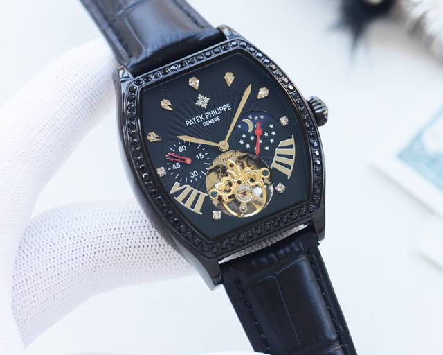 尊享价： 品牌：百达翡丽-Patek Philippe 类型：男士腕表 壳套：顶级版316精钢L 表带：进口小牛皮表带 机芯：全自动进口机械机芯 镜面：矿物质防