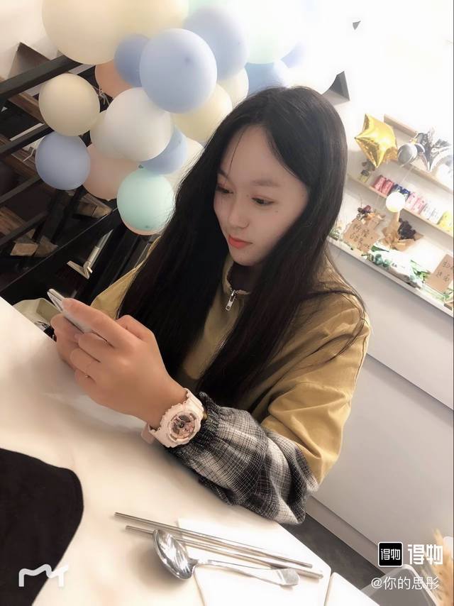 Casio卡西欧 Baby-G Baby-G系列 100 米防水 石英机芯 树脂表带 日韩表 女表 灰色表盘